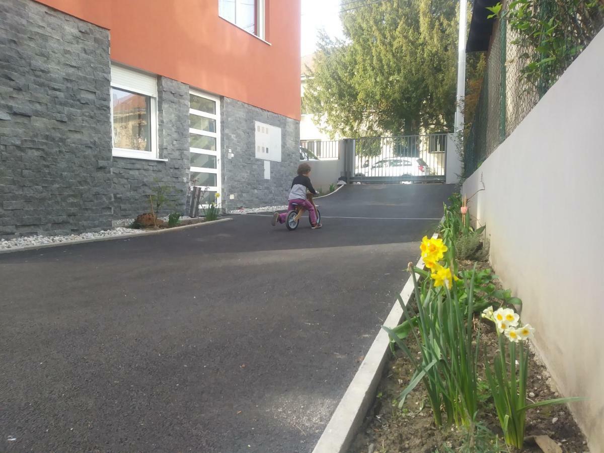 Oliva 4 Stars Daire Zagreb Dış mekan fotoğraf